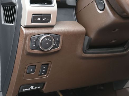Used 2022 Ford F250 King Ranch w/ King Ranch Ultimate Package AWD/4WD image 23