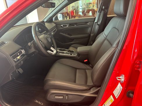 Certified 2025 Honda Civic Sport Touring image 12