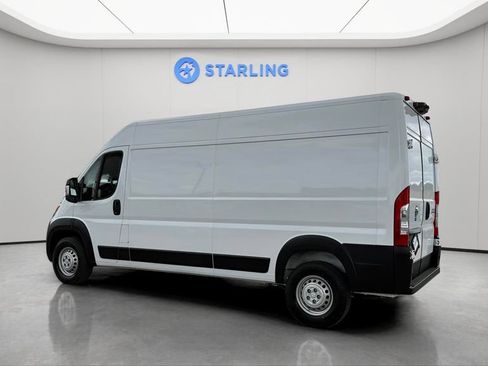 Used 2026 RAM ProMaster 2500 w/ Convenience Group FWD image 4