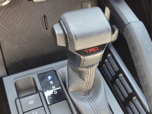 Used 2025 Toyota Tacoma TRD Off-Road AWD/4WD image 24