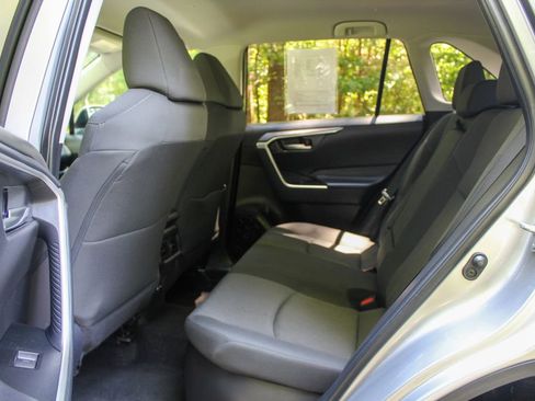 Used 2024 Toyota RAV4 XLE image 19