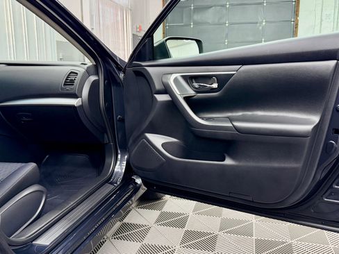 Used 2018 Nissan Altima 2.5 S w/ S Convenience Package image 7