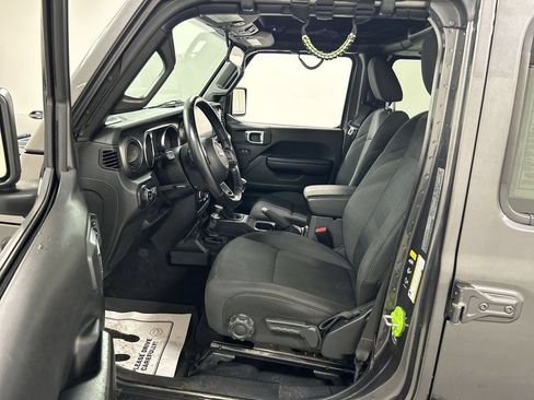 Used 2021 Jeep Gladiator Sport AWD/4WD image 9
