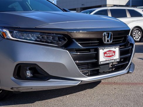 Used 2022 Honda Accord Sport image 3