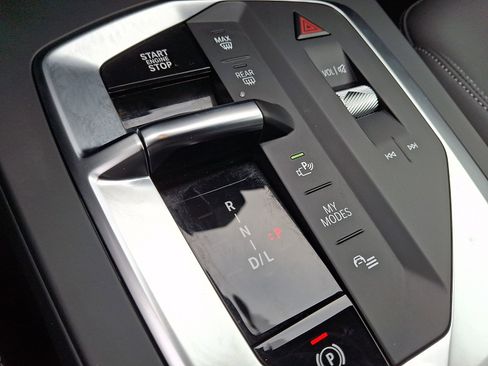 Used 2025 BMW 228i xDrive w/ Technology Package image 10