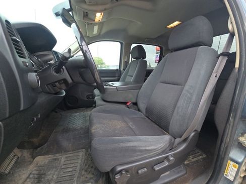 Used 2009 Chevrolet Silverado 2500 LT w/ Exterior Plus Package image 8