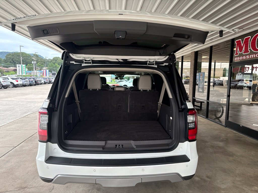 Used 2021 Ford Expedition Max Limited AWD/4WD image 30