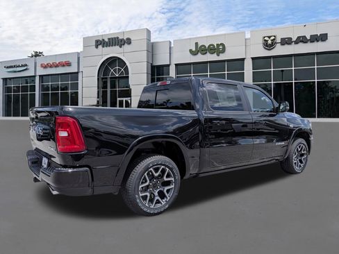 New 2026 RAM 1500 Laramie AWD/4WD image 3