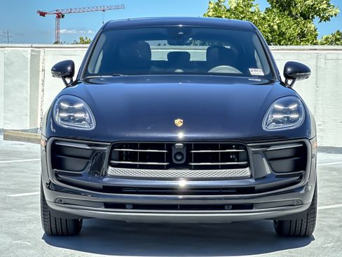 Used 2025 Porsche Macan w/ Premium Package Plus AWD/4WD image 11