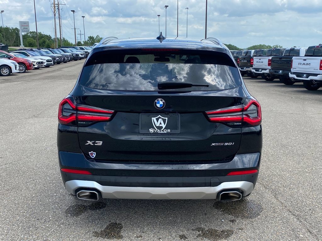 Used 2022 BMW X3 xDrive30i AWD/4WD image 5