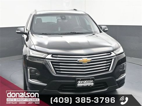 Used 2022 Chevrolet Traverse Premier image 3