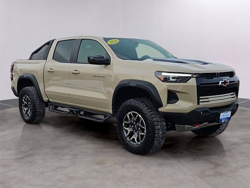 Certified 2024 Chevrolet Colorado ZR2 image 3