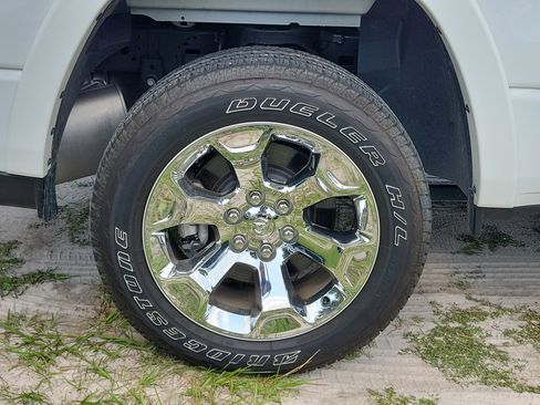 Used 2025 RAM 1500 Big Horn RWD image 5