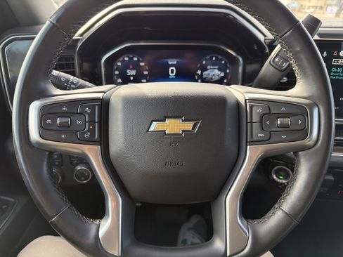 Used 2023 Chevrolet Silverado 1500 LT image 24