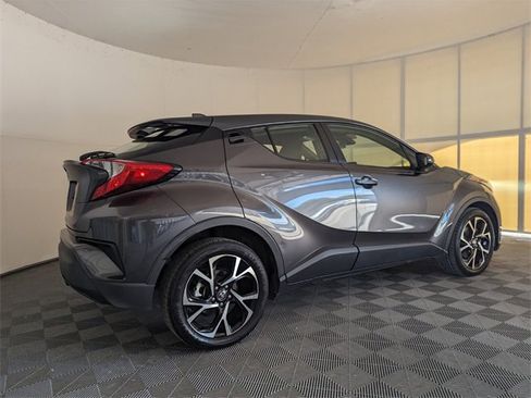 Used 2020 Toyota C-HR XLE image 14