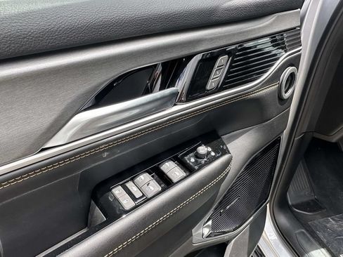 New 2026 Jeep Grand Wagoneer 4WD image 14