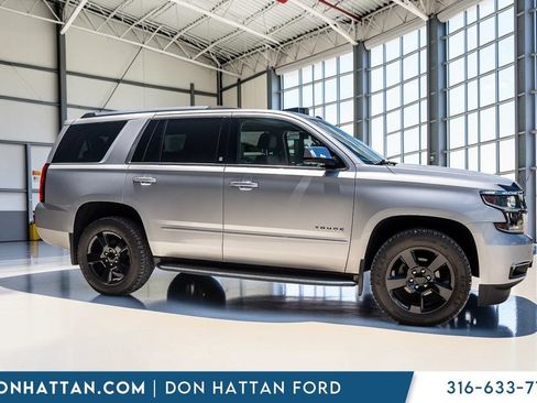 Used 2018 Chevrolet Tahoe Premier AWD/4WD image 38