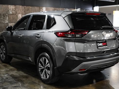 Used 2022 Nissan Rogue SV FWD image 8
