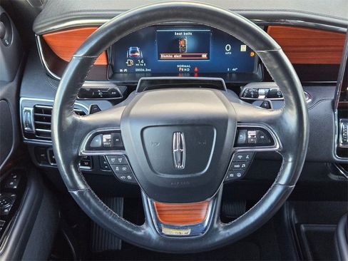 Used 2024 Lincoln Navigator Reserve image 25