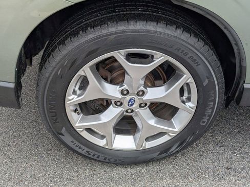 Used 2018 Subaru Forester 2.5i Touring w/ Popular Package #3B AWD/4WD image 29