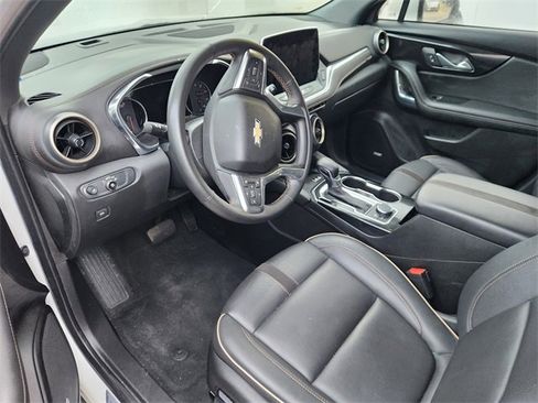 Used 2023 Chevrolet Blazer Premier w/ Enhanced Convenience Package image 8