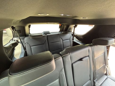 Used 2021 GMC Yukon SLT AWD/4WD image 16