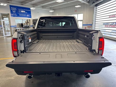 New 2025 Honda Ridgeline RTL image 23