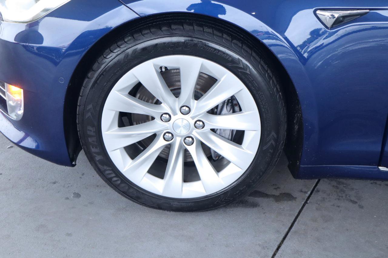 Used 2018 Tesla Model S 100D AWD/4WD image 12