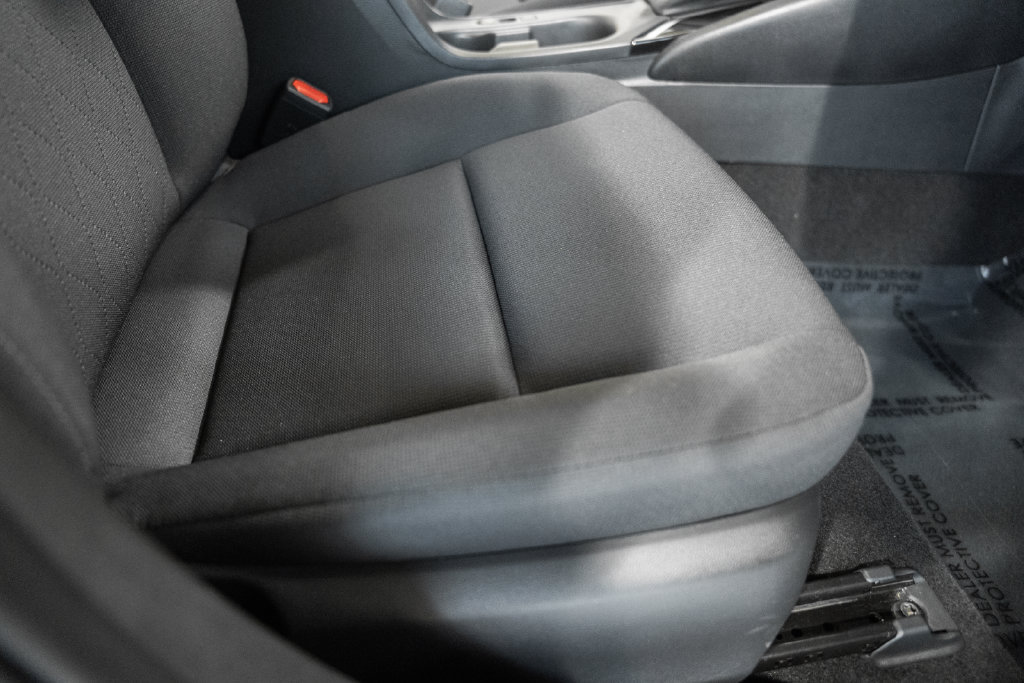 Used 2026 Toyota Corolla LE w/ LE Premium Package FWD image 30