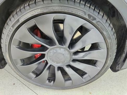 Used 2022 Tesla Model Y Performance image 56
