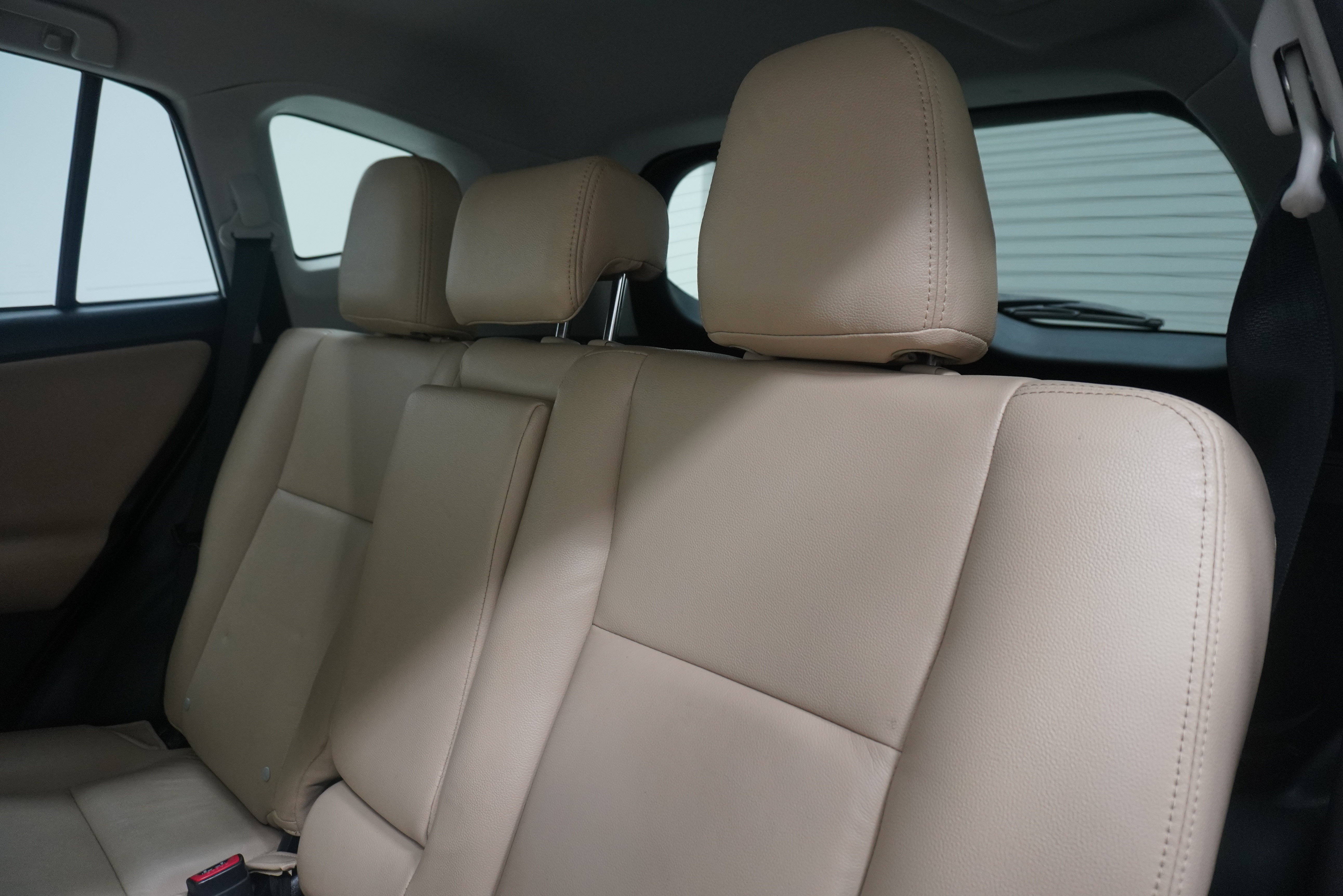 Used 2015 Toyota RAV4 XLE FWD image 13
