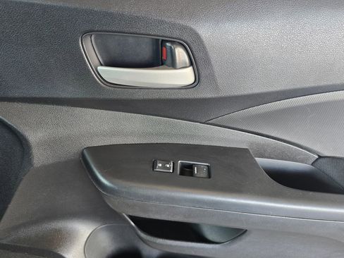 Used 2016 Honda CR-V LX image 8