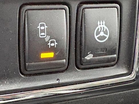 Used 2019 Nissan Titan PRO-4X w/ Pro-4x Convenience Package image 13