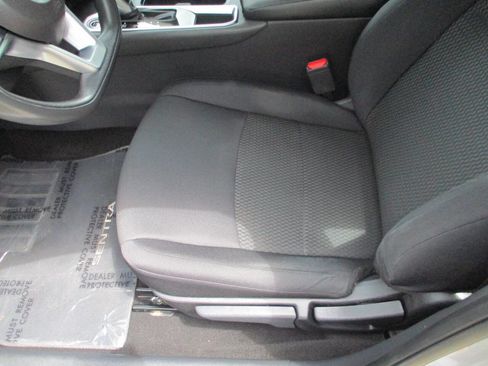 Used 2020 Nissan Sentra S w/ Trunk Package FWD image 5