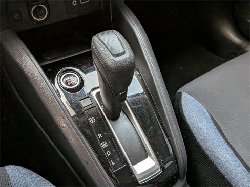 Used 2023 Nissan Versa SV image 15