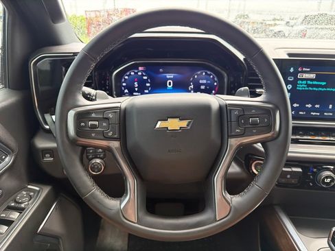Used 2025 Chevrolet Silverado 1500 High Country w/ High Country Premium Package AWD/4WD image 51