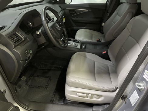 Used 2023 Honda Passport EX-L image 11