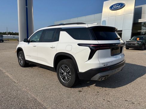 Used 2026 Chevrolet Traverse LT AWD/4WD image 5