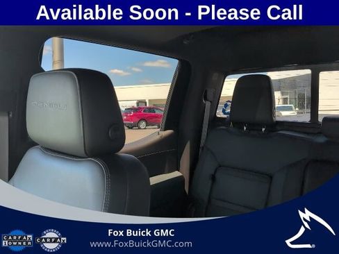 Used 2019 GMC Sierra 1500 Denali w/ Denali Ultimate Package AWD/4WD image 10