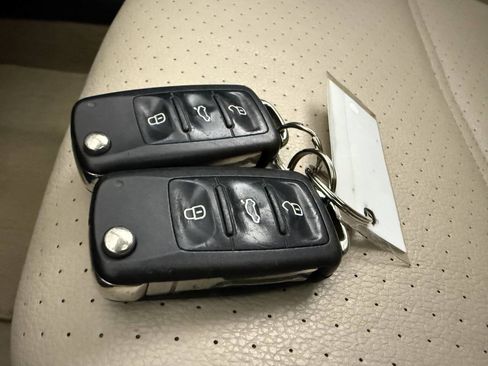 Used 2014 Volkswagen Jetta SE FWD image 16