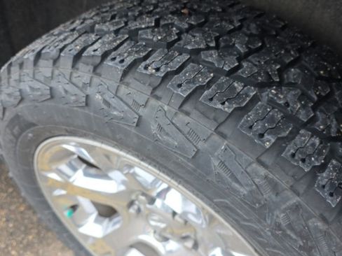 Used 2013 RAM 1500 Laramie w/ Convenience Group image 7