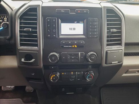 Used 2018 Ford F150 XLT image 11