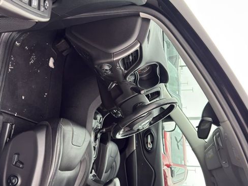 Used 2021 Jeep Cherokee Latitude Lux w/ Trailer Tow Group image 11