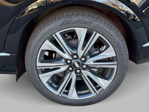 New 2026 Cadillac Optiq Luxury 2 image 12