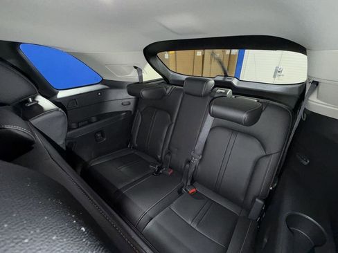 Used 2024 MAZDA CX-90 Plug-In Hybrid w/ Preferred AWD/4WD image 41