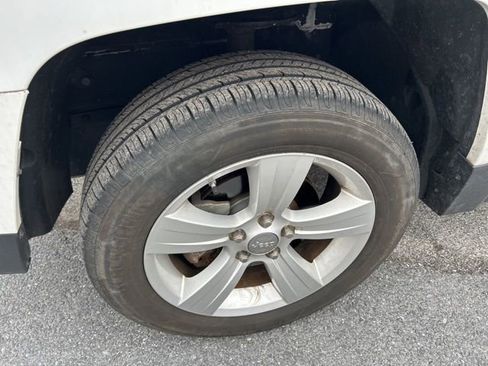 Used 2012 Jeep Patriot Latitude image 10