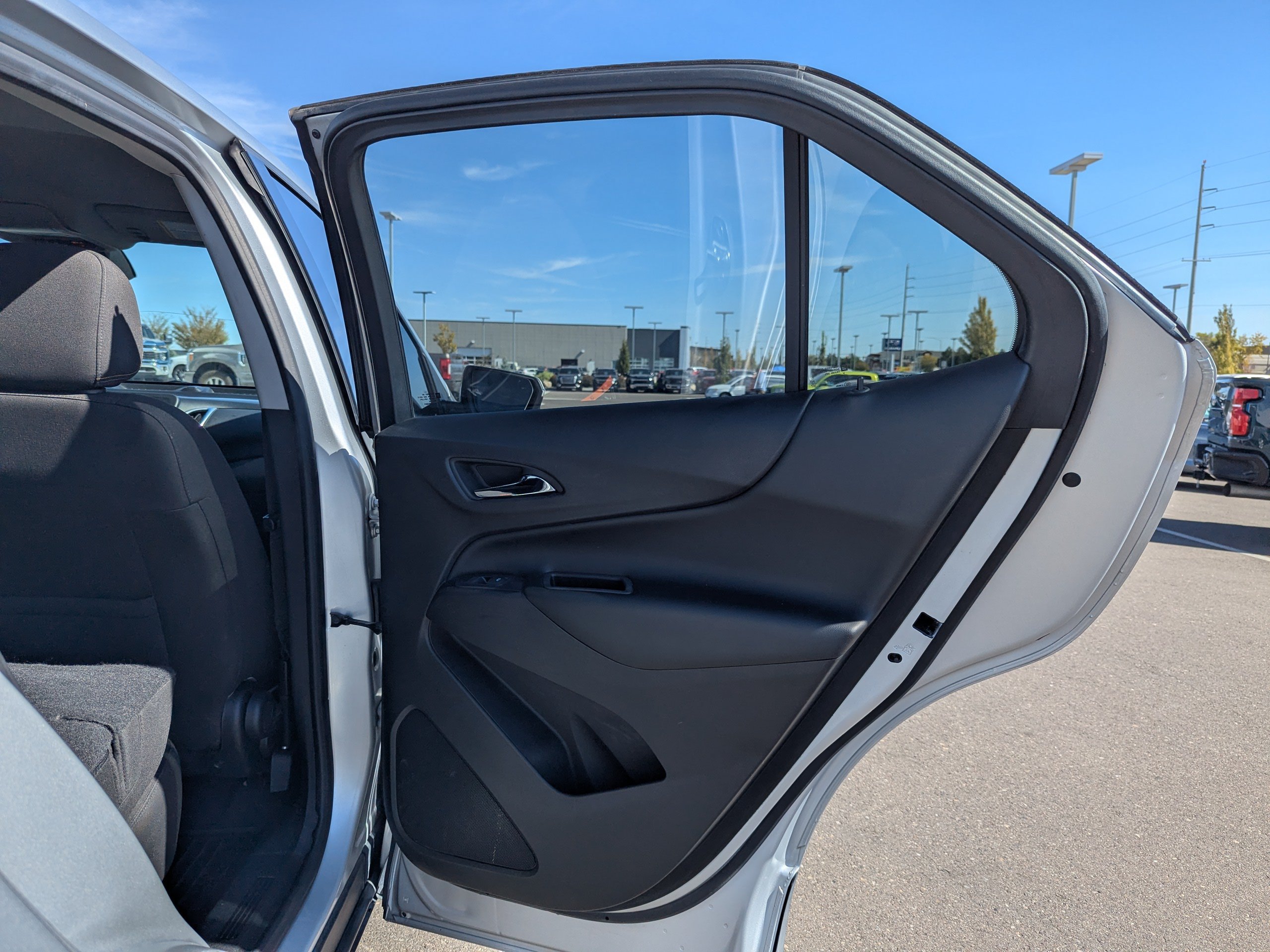 Used 2019 Chevrolet Equinox LT FWD image 37