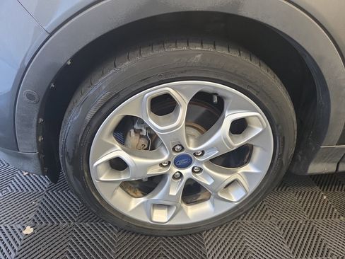 Used 2016 Ford Escape Titanium w/ Equipment Group 301A image 6