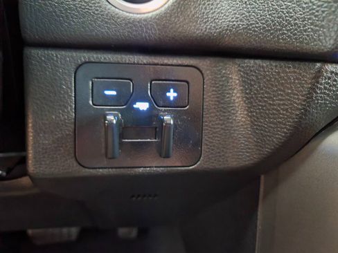 Used 2022 Toyota Tundra Limited AWD/4WD image 49