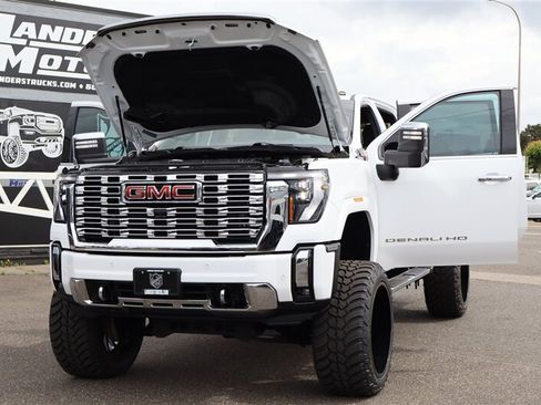 Used 2025 GMC Sierra 3500 Denali w/ Denali Reserve Package AWD/4WD image 37